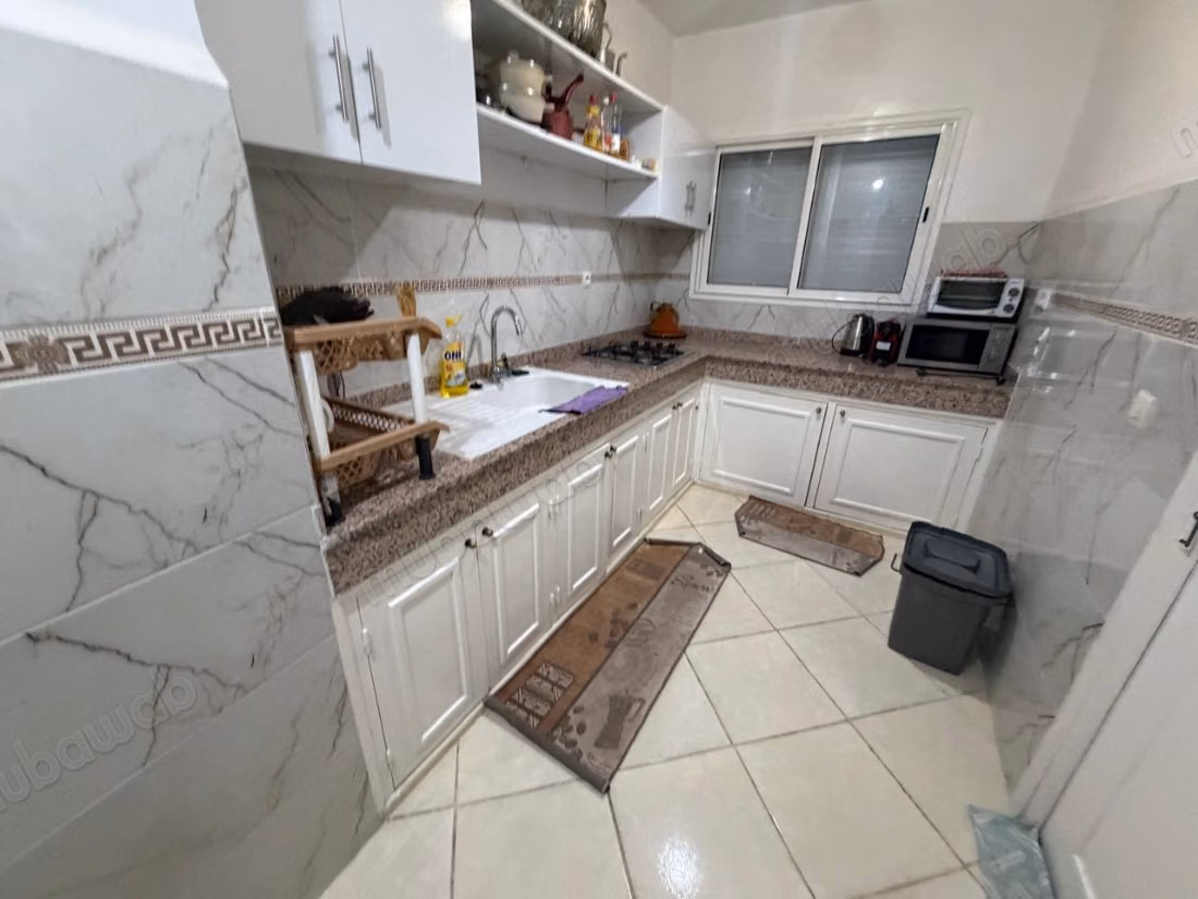 Appartement meublé de 130 m² à louer av des far