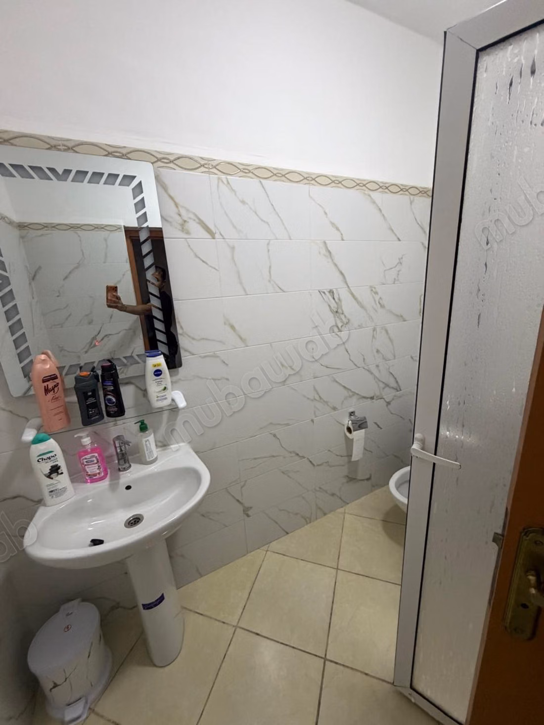 Appartement meublé de 130 m² à louer av des far