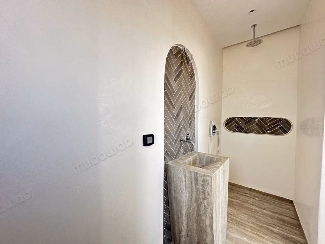 In vendita villa nuova