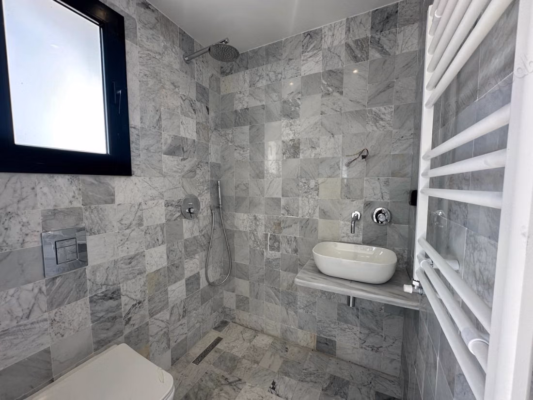 In vendita villa nuova