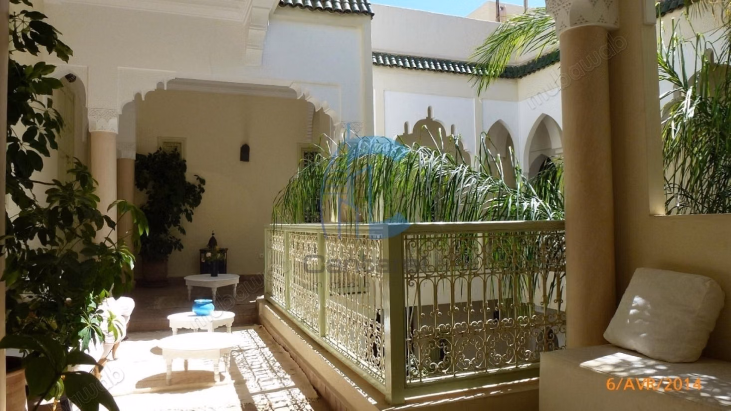 Exclusivité riad en exploitation maison d’hôtes 8 chambres 215 m² au sol titrés mellah