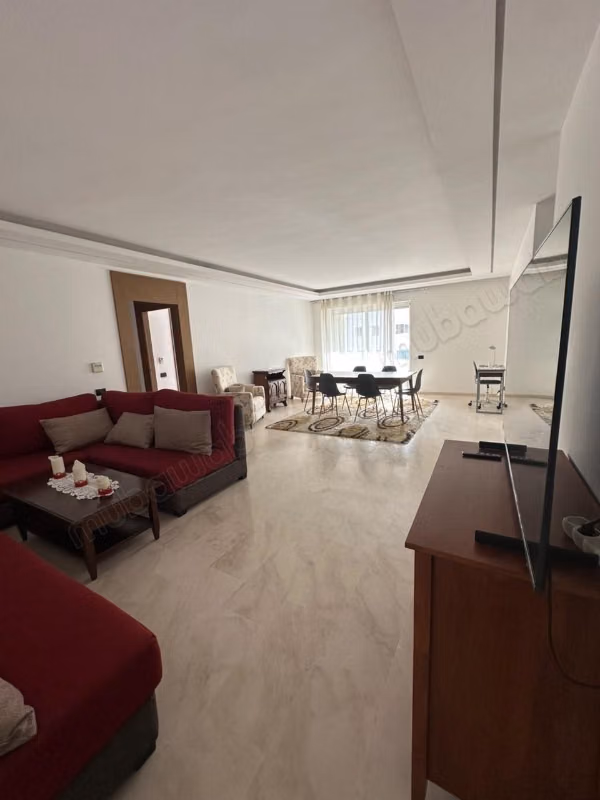 Louez cet appartement à Haut Agdal. 
2 chambres agréables. 
Meublé