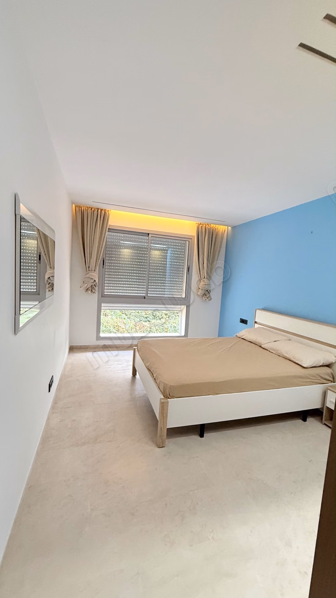 Appartement à l'achat à Haut Agdal.
Surface de 175 m².
Bien meublé