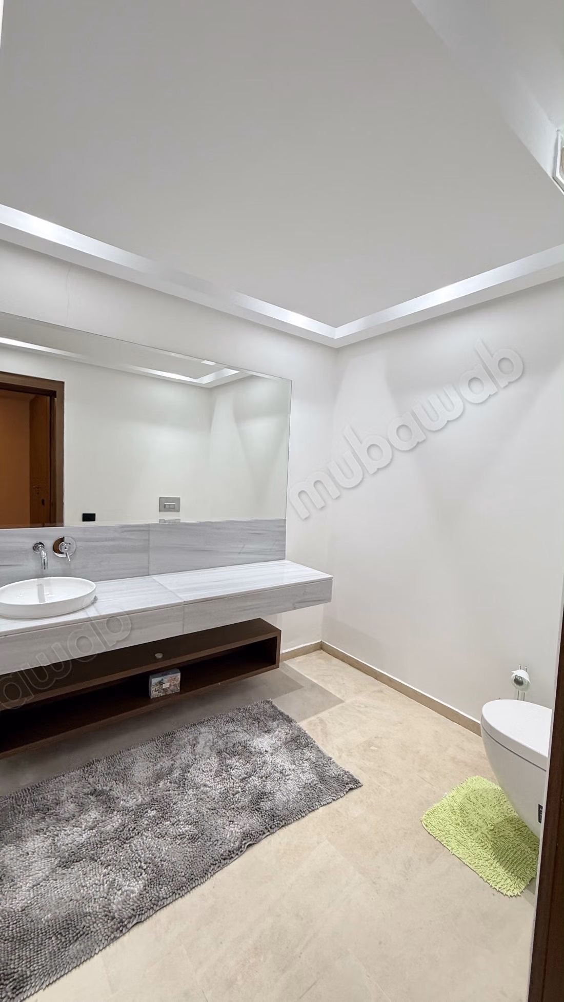 Appartement à l'achat à Haut Agdal.
Surface de 175 m².
Bien meublé