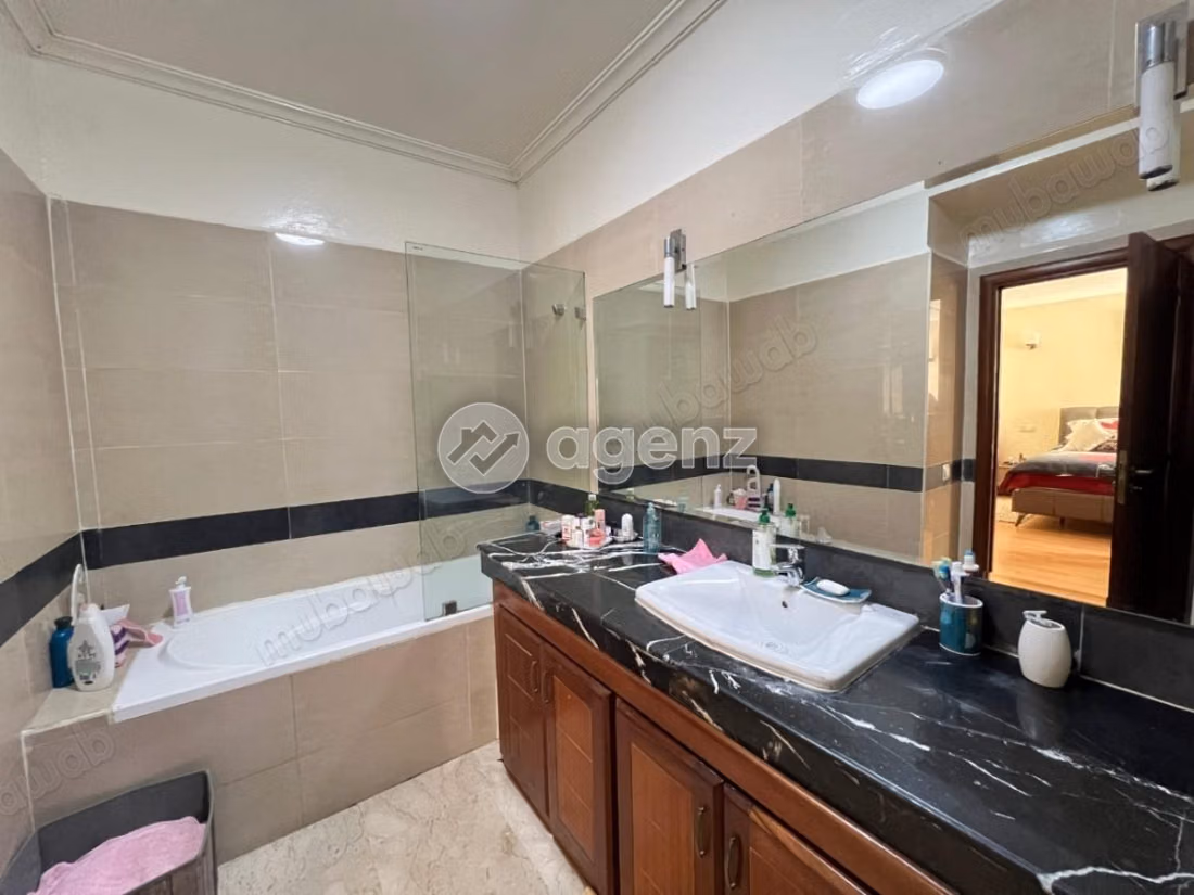 Apartment for sale 160 m², 3 bedrooms La Gironde Casablanca