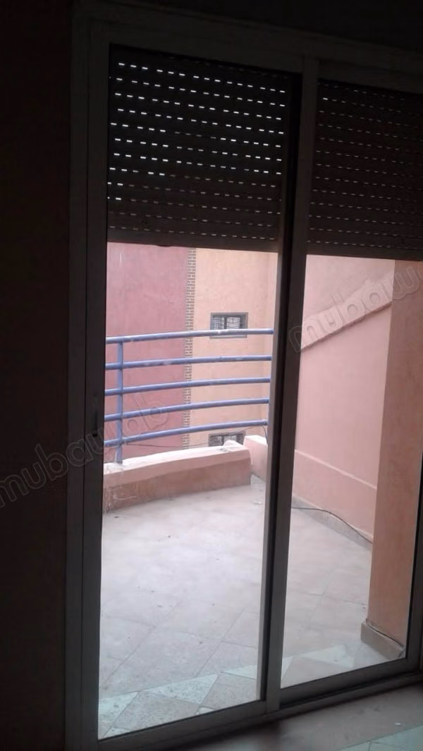Bel appartement en location à Route de Safi.
Superficie 90 m².
Grande terrasse