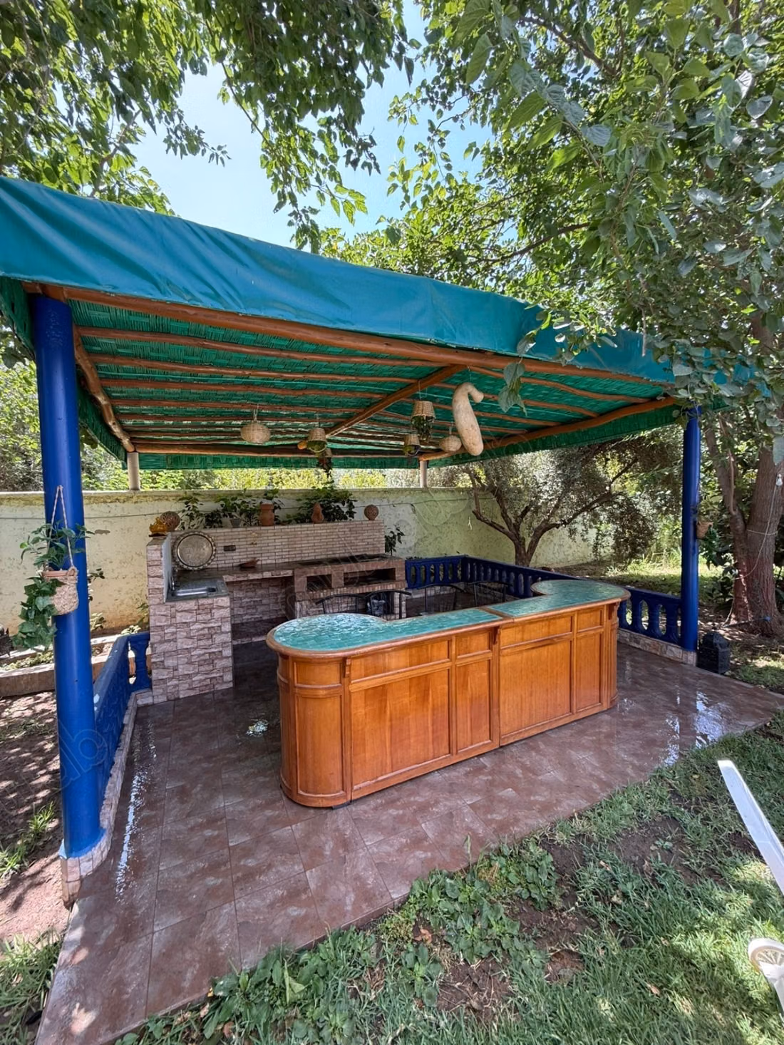 Villa 2000 m² à louer 
RT abdelah ghyat 
Marrakech