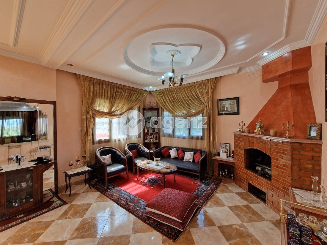 Villa à vendre 434 m², 4 chambres 
Sidi Maoud 
Meknès