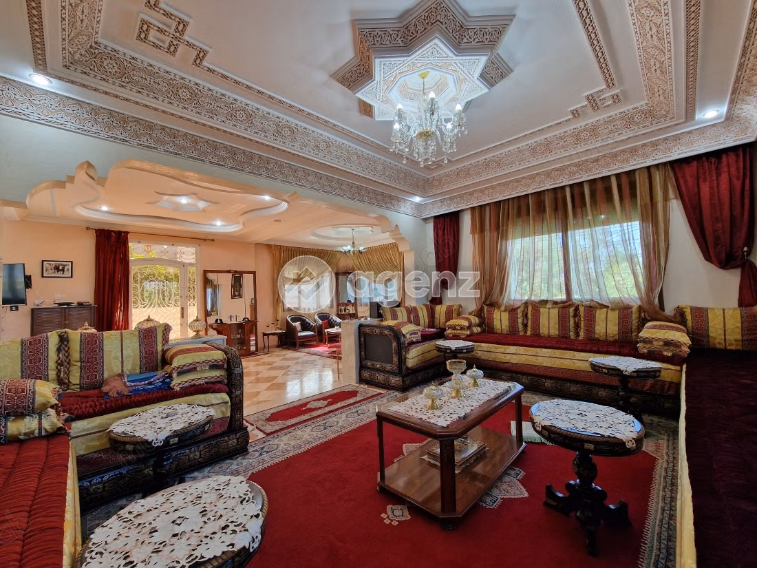 Villa à vendre 434 m², 4 chambres 
Sidi Maoud 
Meknès