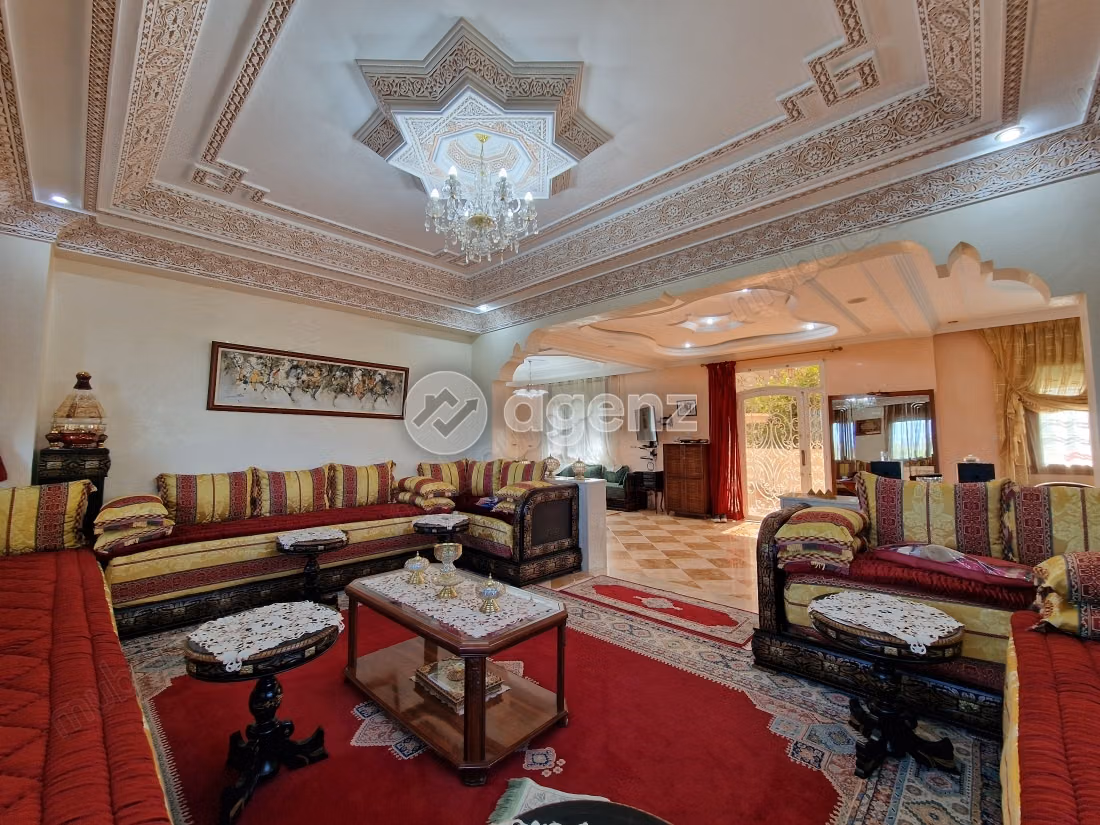 Villa à vendre 434 m², 4 chambres 
Sidi Maoud 
Meknès