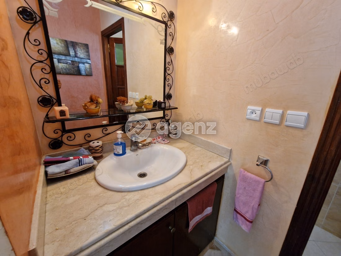 Villa à vendre 434 m², 4 chambres 
Sidi Maoud 
Meknès