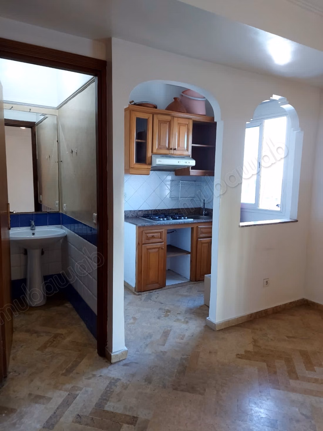 Monolocale in affitto. 1 loft con angolo cottura e bagno