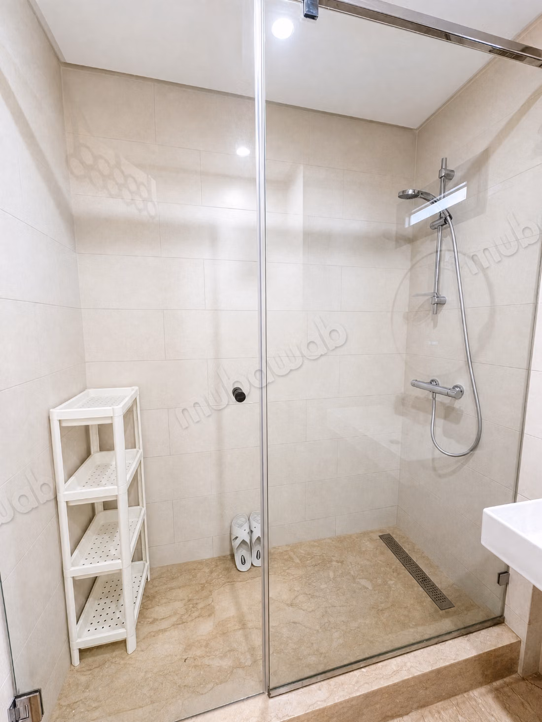 Appartamento nuovo arredato con 3 camere CFC