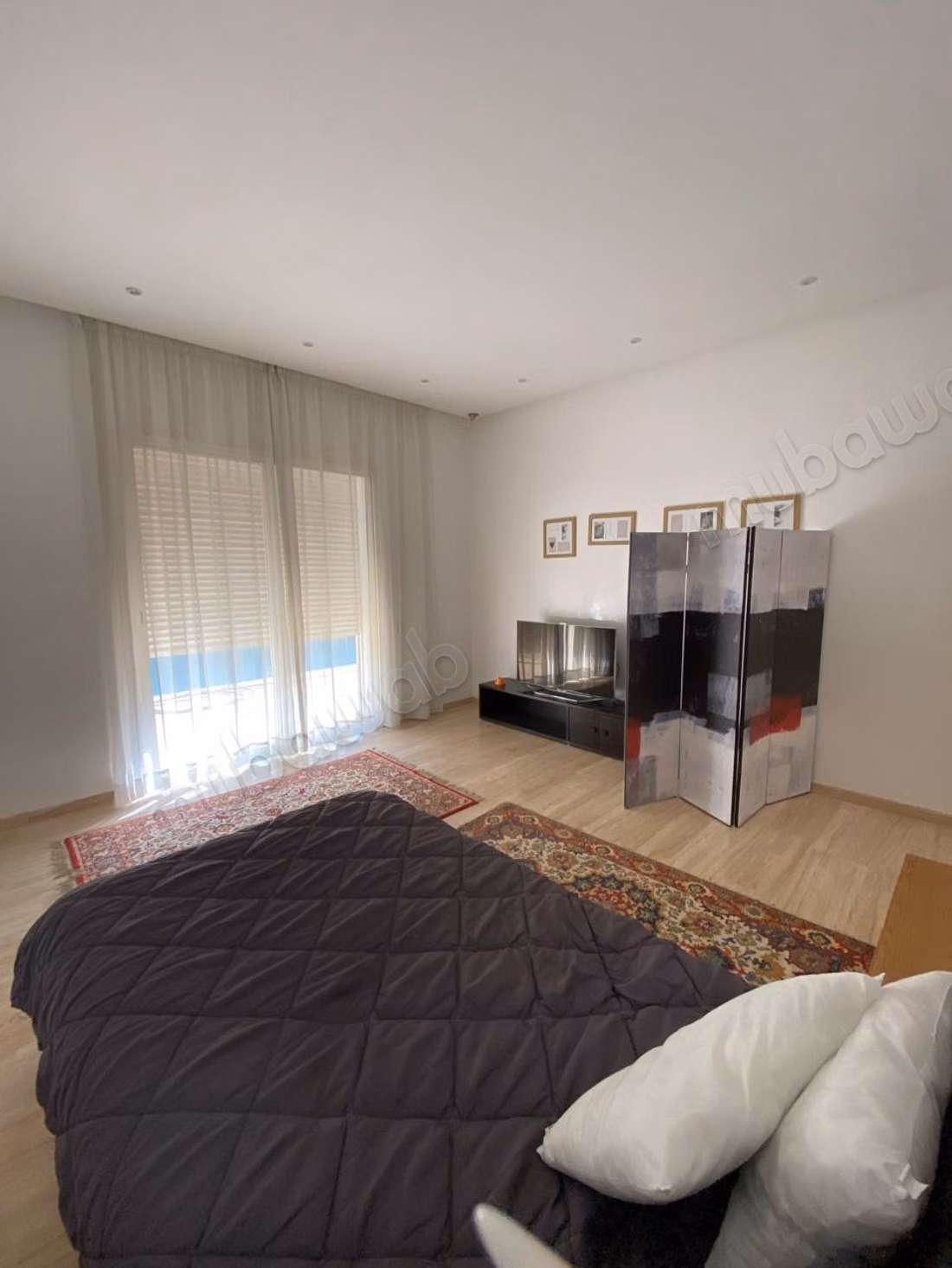 Villa de luxe à louer vide à El Menzeh