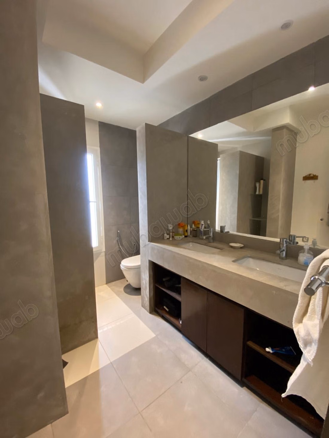 Villa de luxe à louer vide à El Menzeh