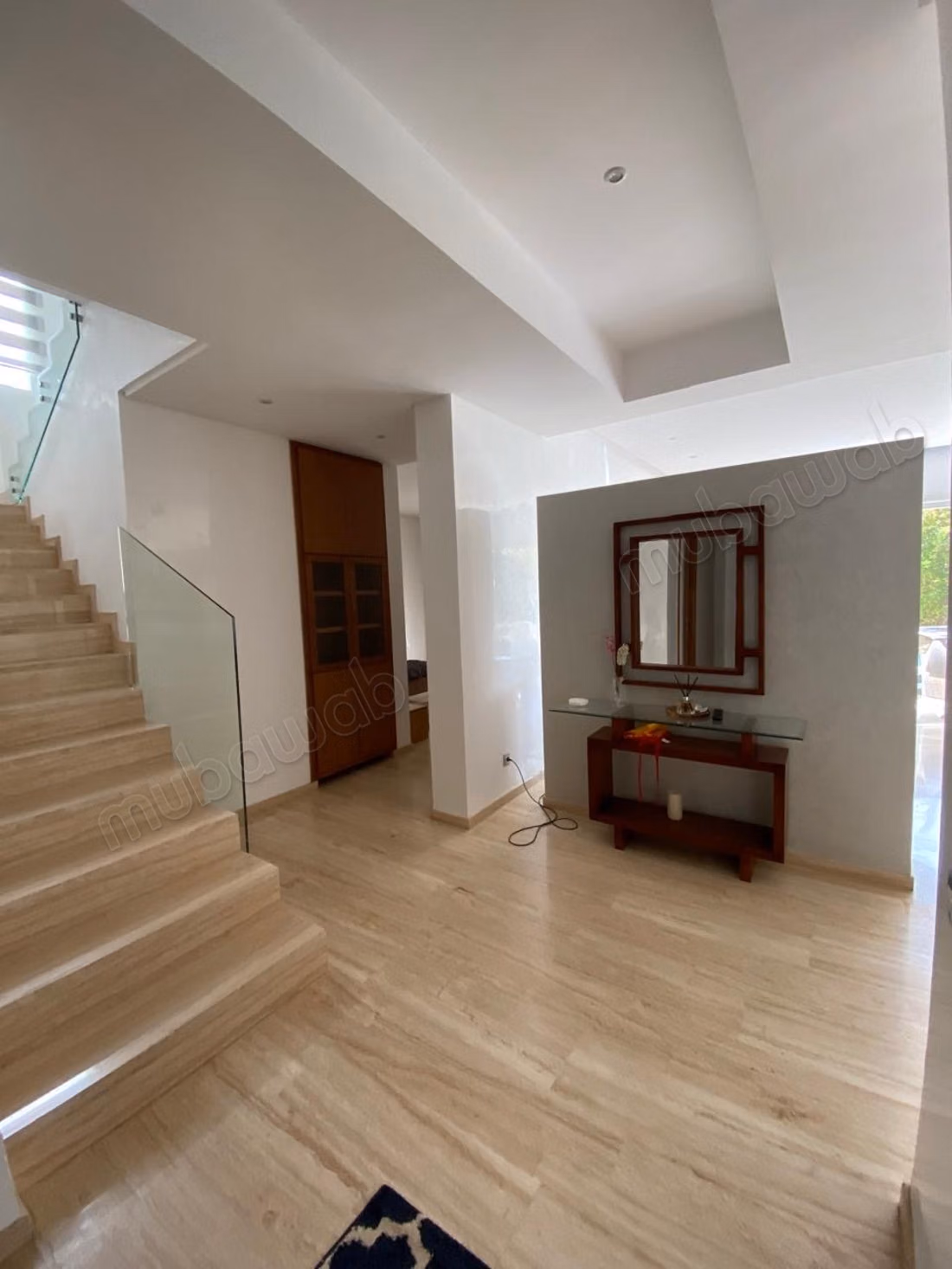 Villa de luxe à louer vide à El Menzeh