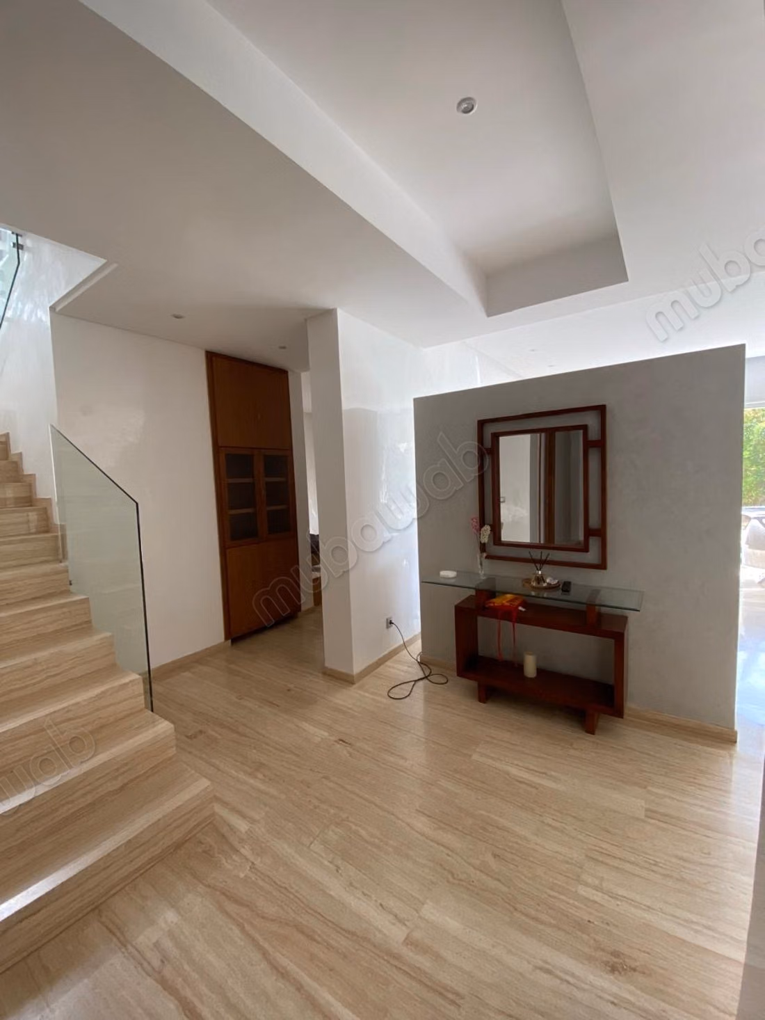 Villa de luxe à louer vide à El Menzeh