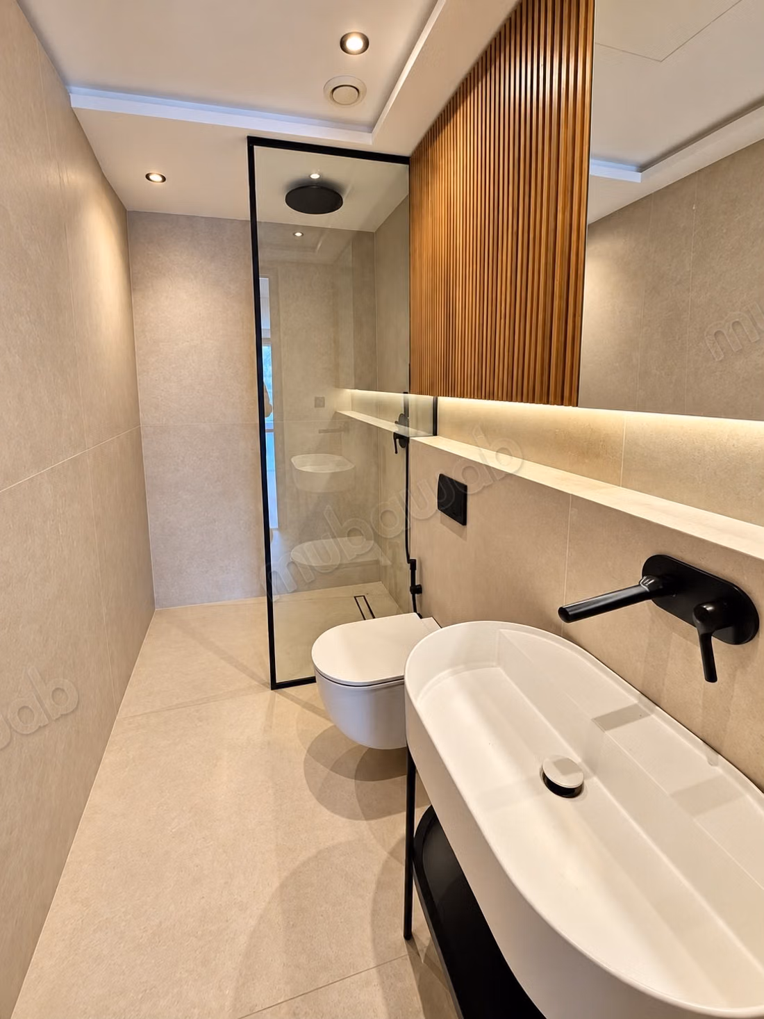 Beautiful apartment for rent in CIL near CFC 3 bedrooms. Very high standard residence