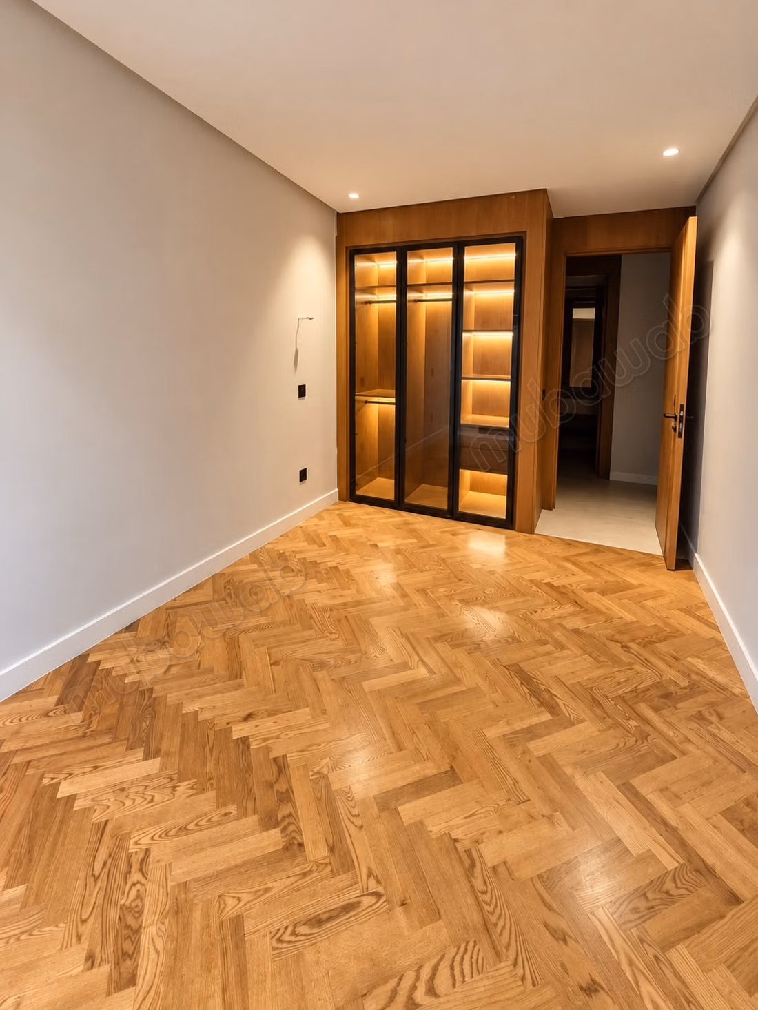 Beautiful apartment for rent in CIL near CFC 3 bedrooms. Very high standard residence