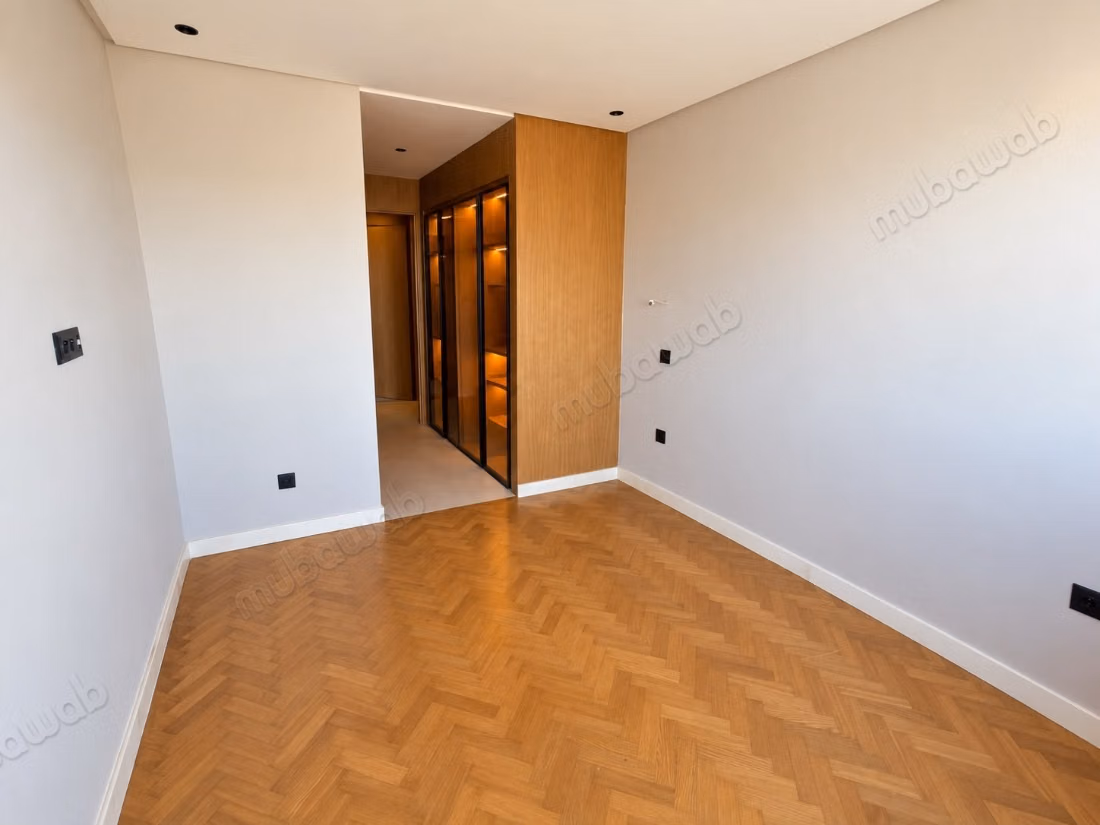 Bel appartement en location au CIL à proximité de CFC 3 chambres avec terasses vue dégagée. Résidence très haut standing