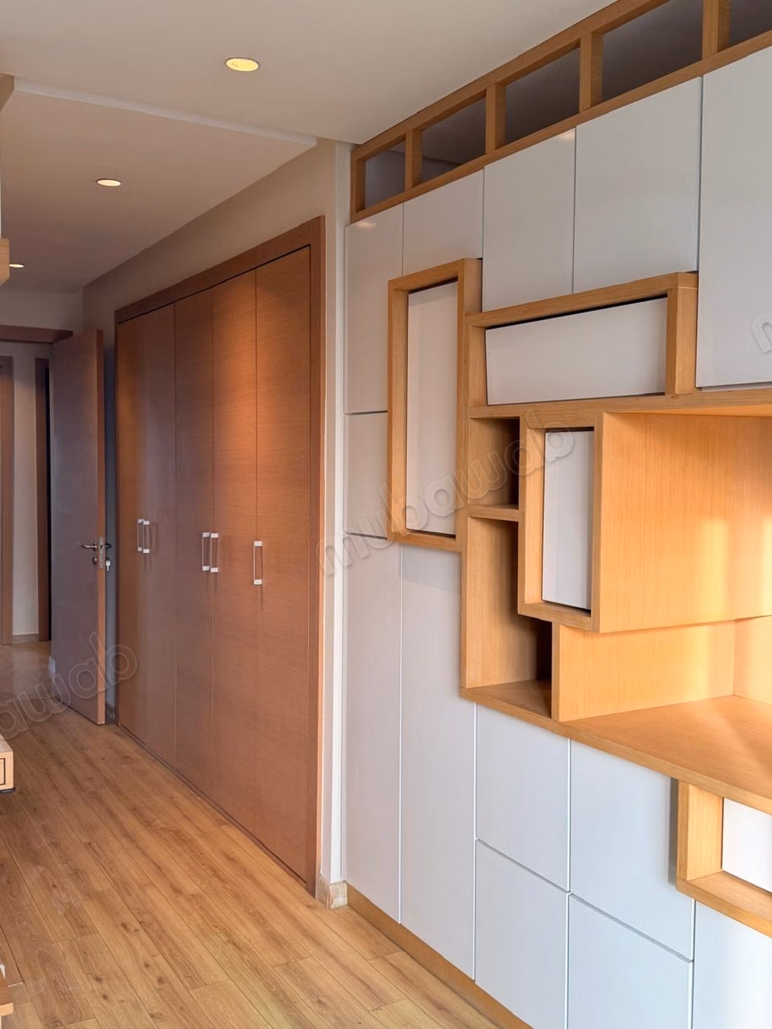 Appartement en location à Prestigia Hay Riyad. Surface totale 220 m². Spacieux salon européen