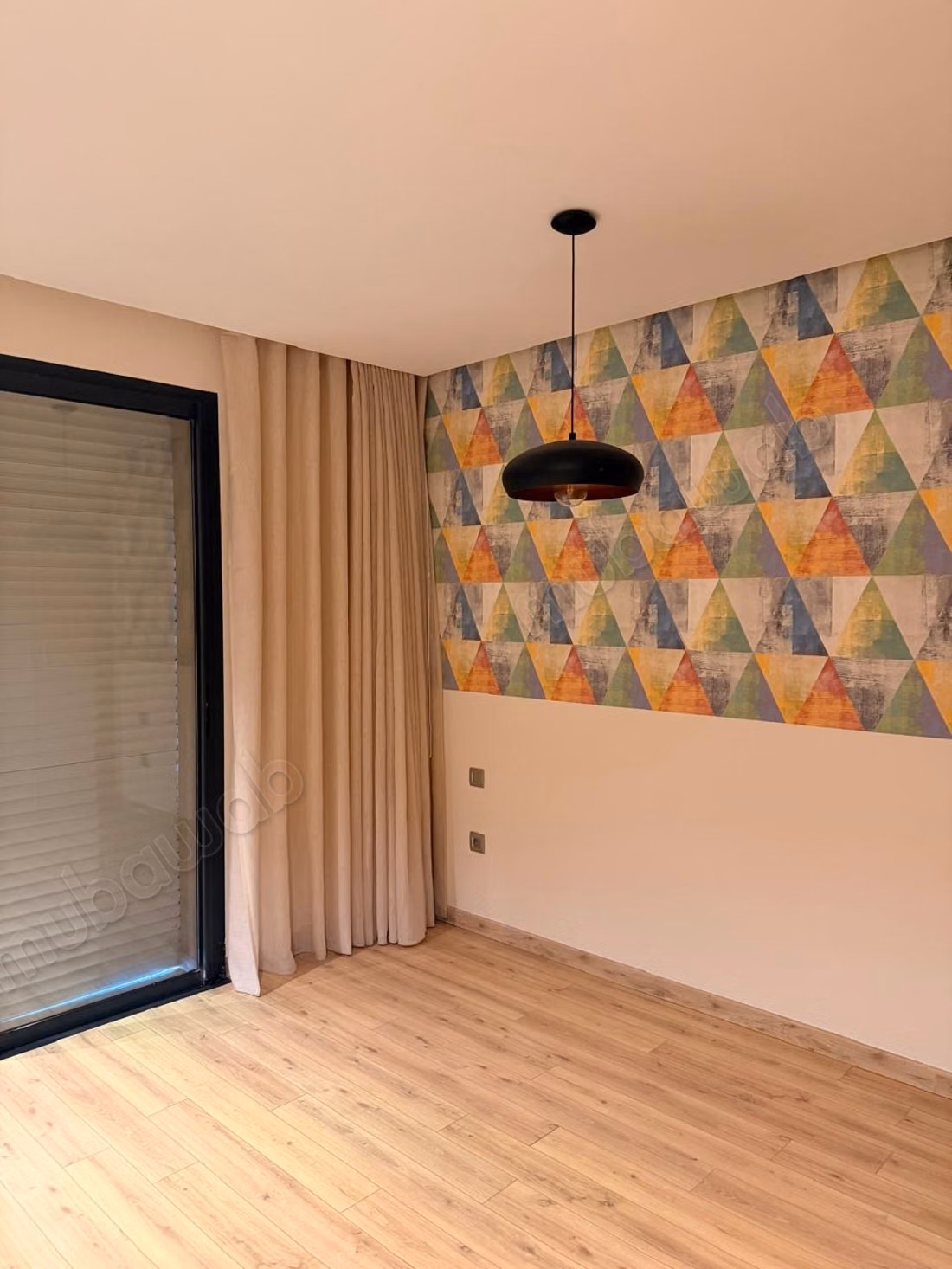 Appartement en location à Prestigia Hay Riyad. Surface totale 220 m². Spacieux salon européen