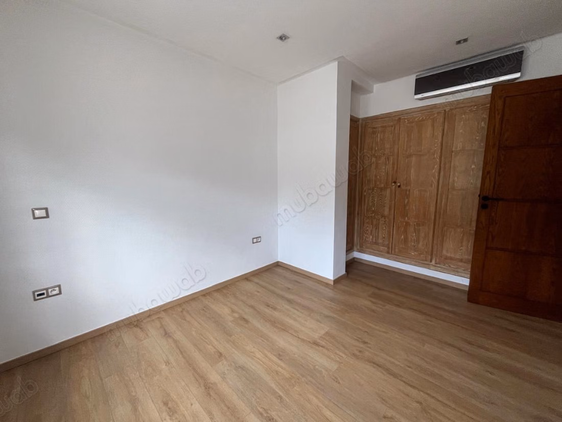 Villa professionnelle de 1.250 m de surface exploitable a la location en plein quartier Anfa idéal pour siège social