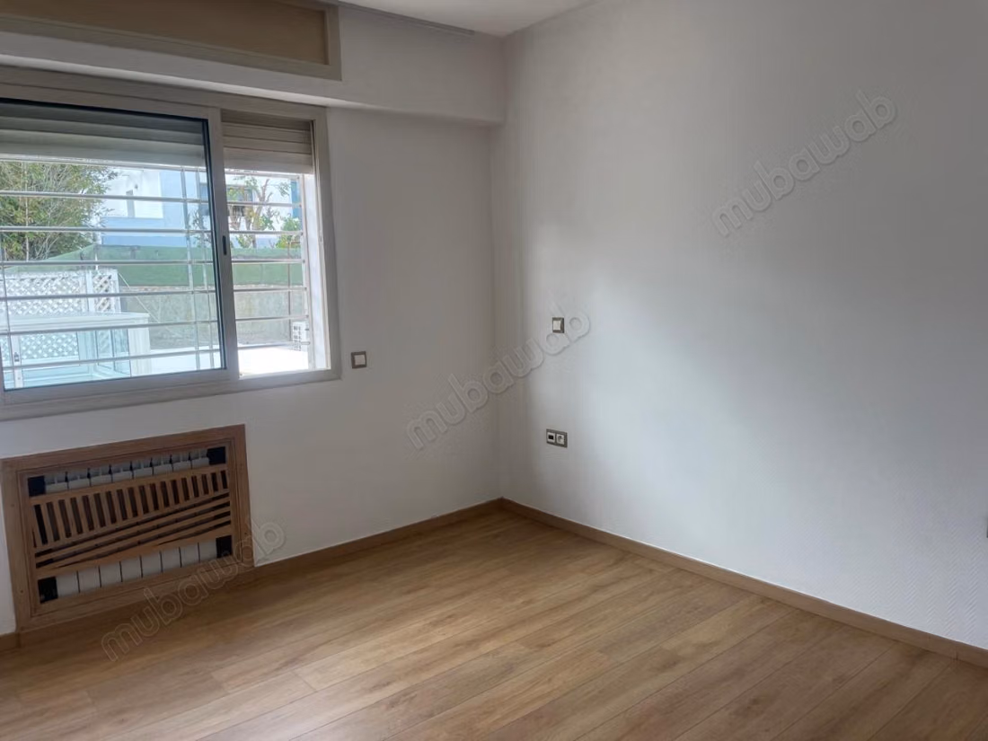 Villa professionnelle de 1.250 m de surface exploitable a la location en plein quartier Anfa idéal pour siège social