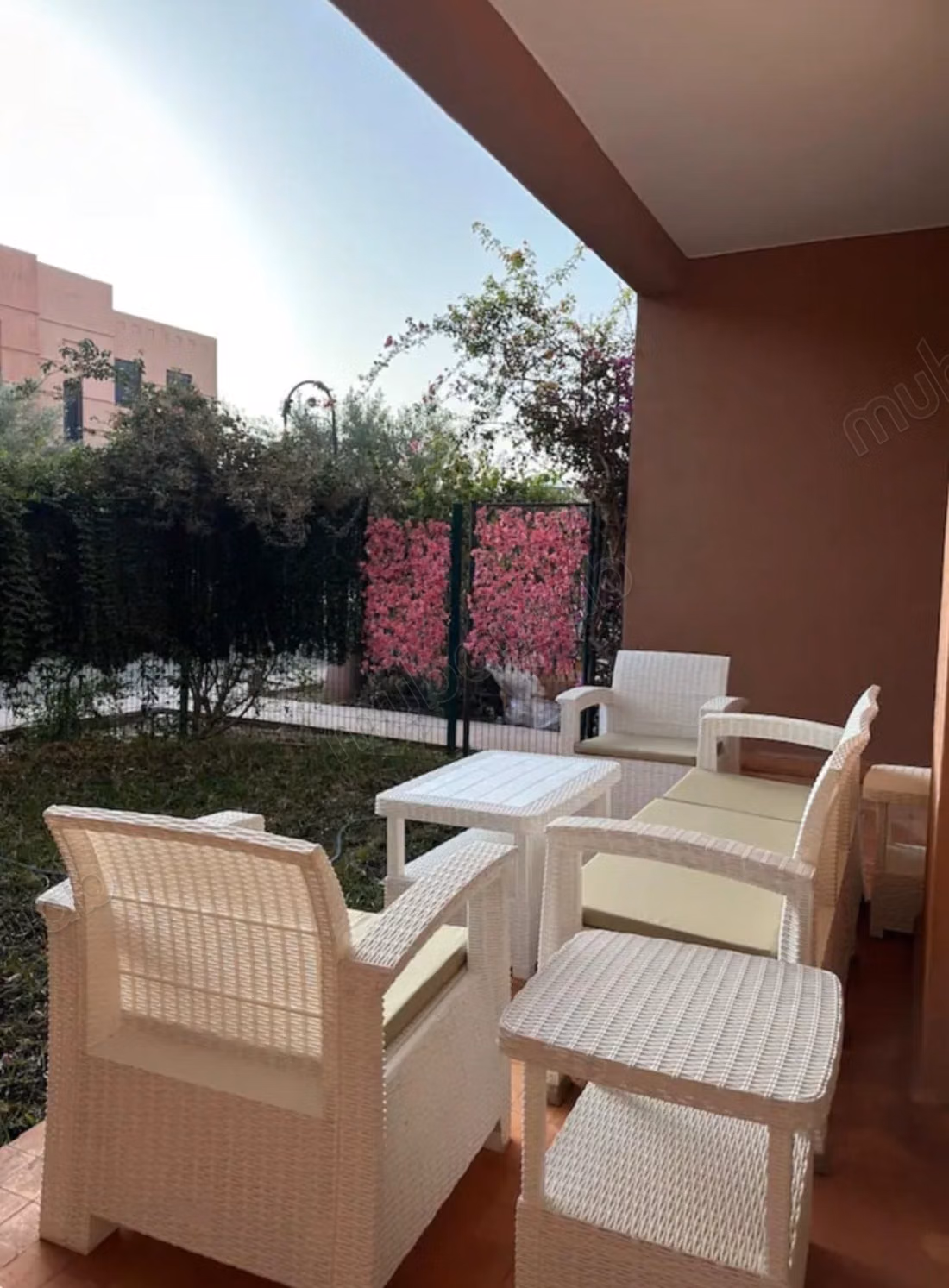 Agnifique duplex trois chambres avec piscine en location