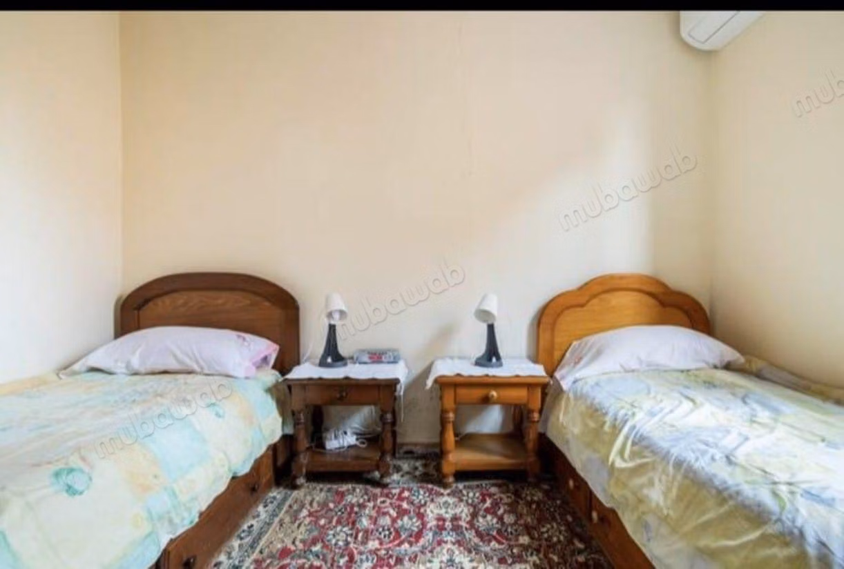 شقة رائعة للإيجار في حي مابروكة. 2 غرف. مؤثثة جيدًا