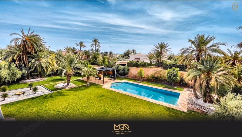 Villa de prestige 690 m² avec piscine sur 2 100 m², résidence sécurisée, Palmeraie, Marrakech