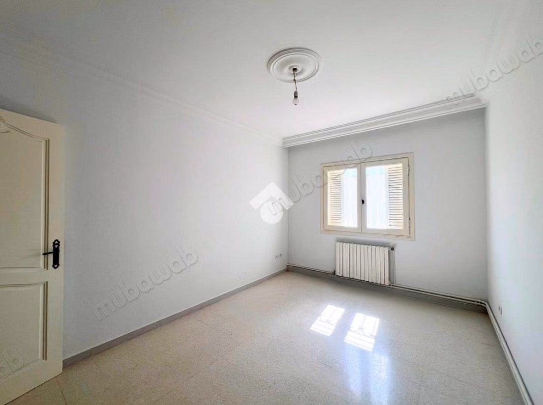 Etage de villa en location