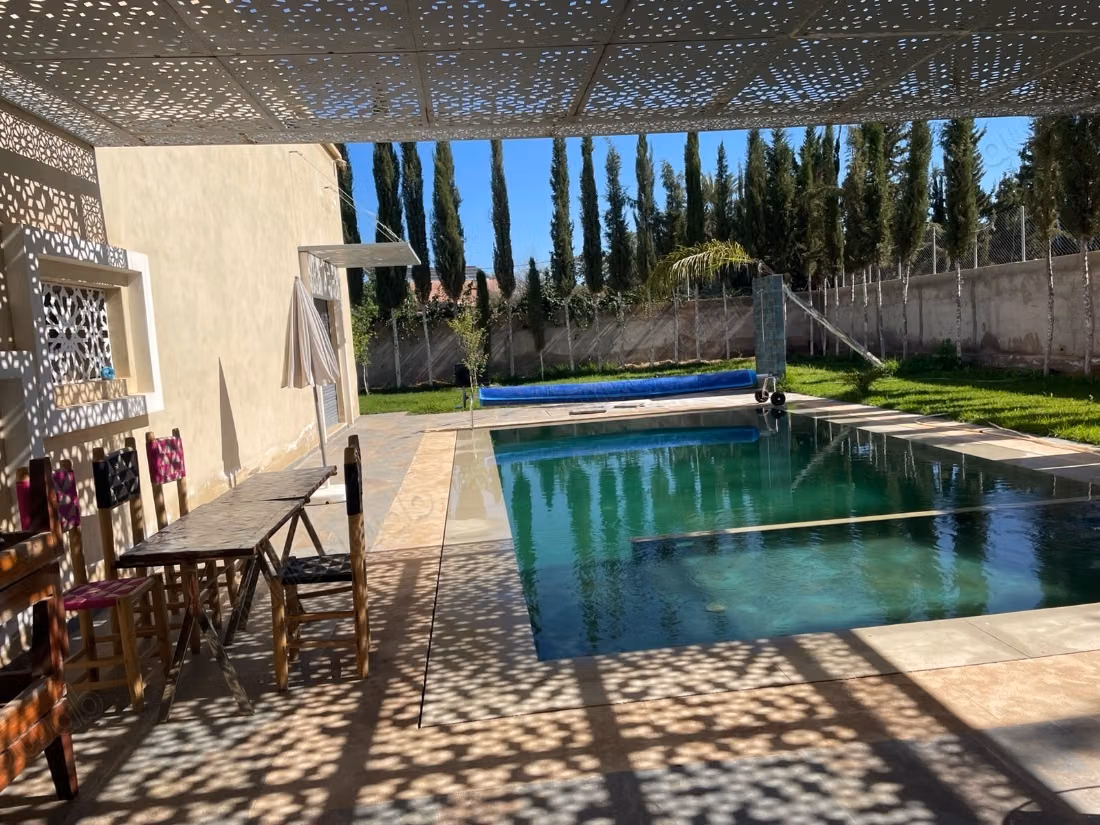 Villa de Haut Standing piscine chauffée à Louer – Route de Ouarzazate Chwiter, à 20 km /0 piste de Marrakech