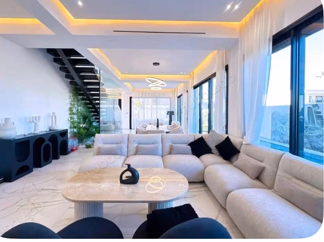 Te koop luxe villa aan de Route de l'Ourika. 6 comfortabele kamers. Goed ingericht