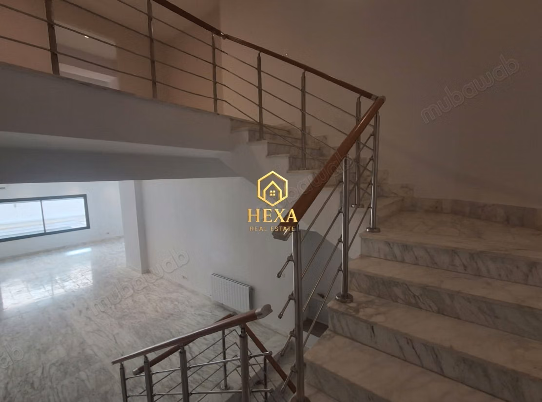 À louer duplex s4 avec piscine lac 2