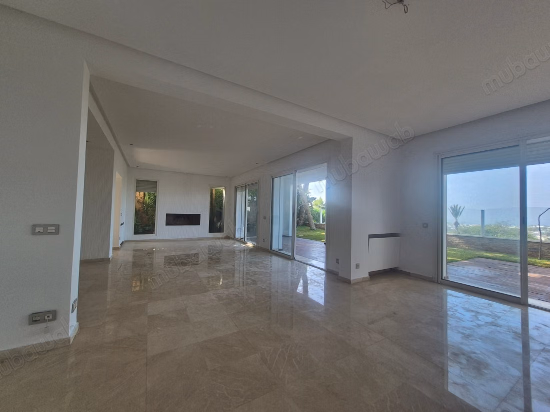 Villa jumelée vue mer à louer 
Ain Diab