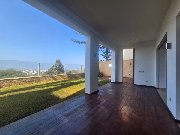 Villa jumelée vue mer à louer 
Ain Diab
