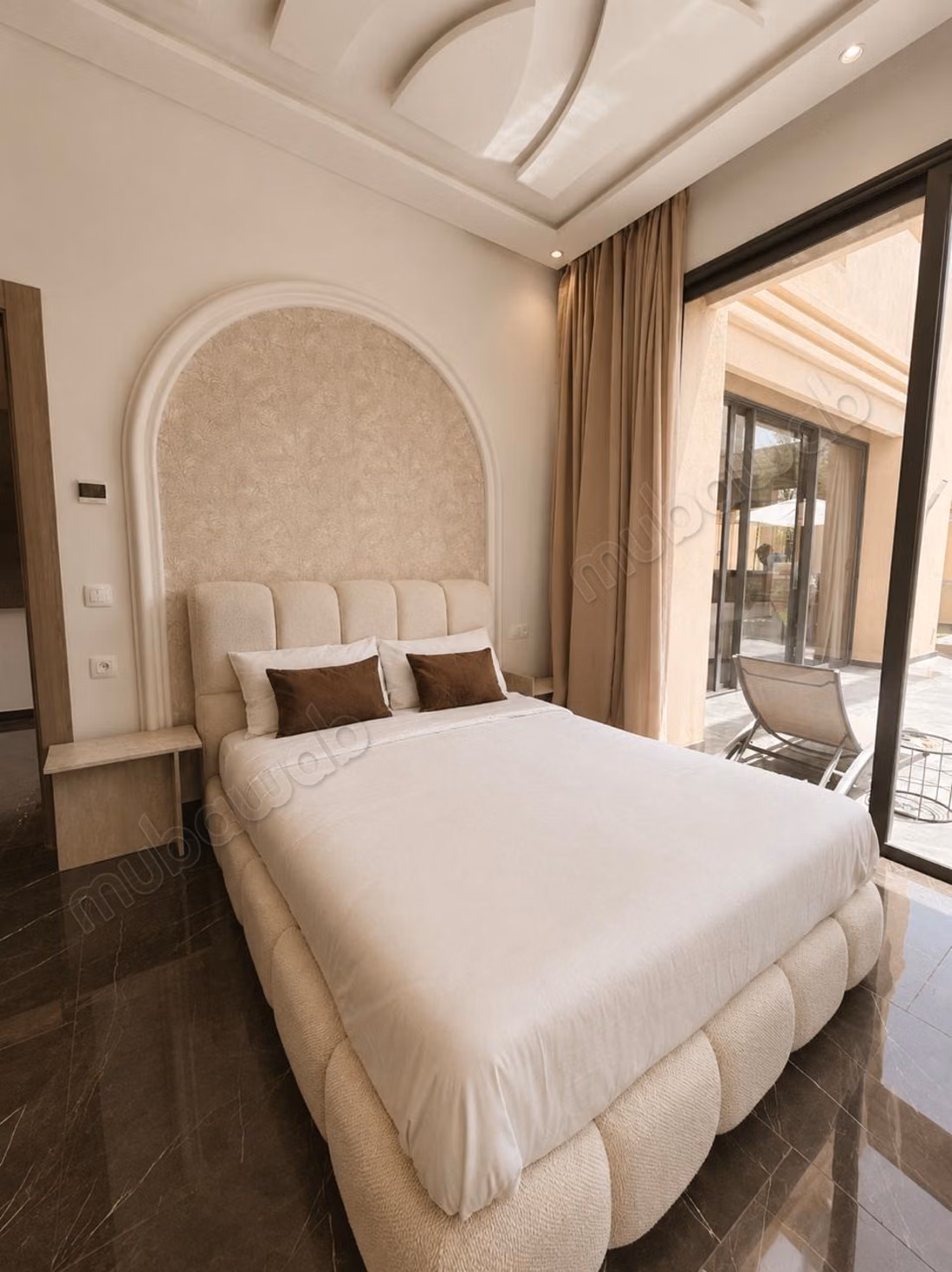 Luxe huis te koop op Route de l'Ourika. 10 kamers. Zwembad en conciërgeservice