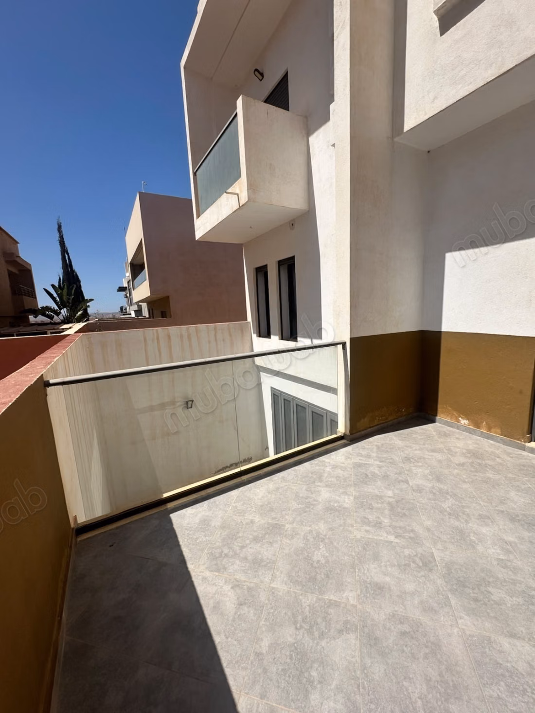 Villa de haut standing à vendre à Tiznit. 4 pièces. Porte blindée, sécurité