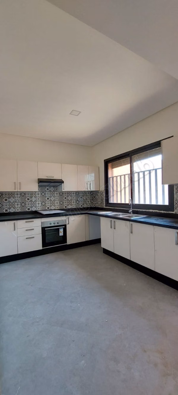 Alquiler de apartamento con 3 habitaciones