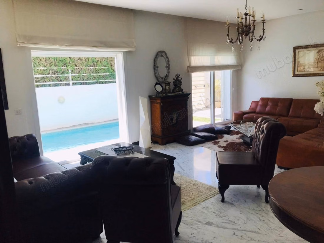 Proprietà in affitto a Cité El Khalil. 4 belle camere. Sistema satellitare e residenza sicura.
