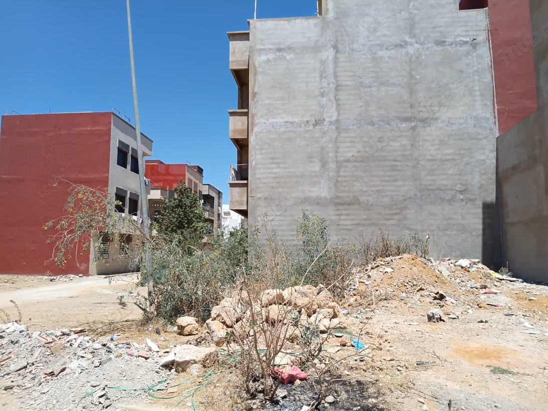 Land for sale in Sidi Allal El Bahraoui. Area of 222 m²