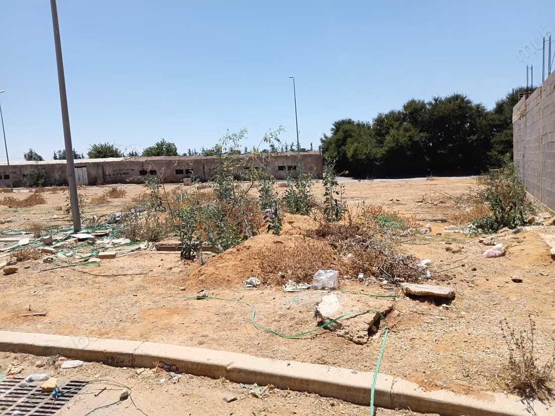 Land for sale in Sidi Allal El Bahraoui. Area of 222 m²