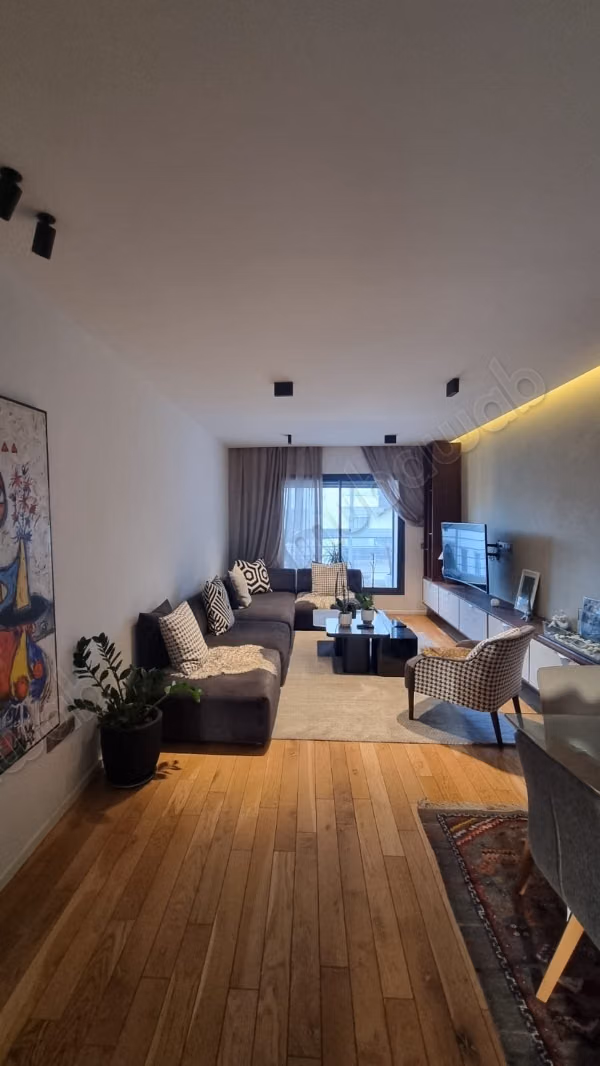 Appartement te huur in Racine. Oppervlakte 100 m². Goed ingericht