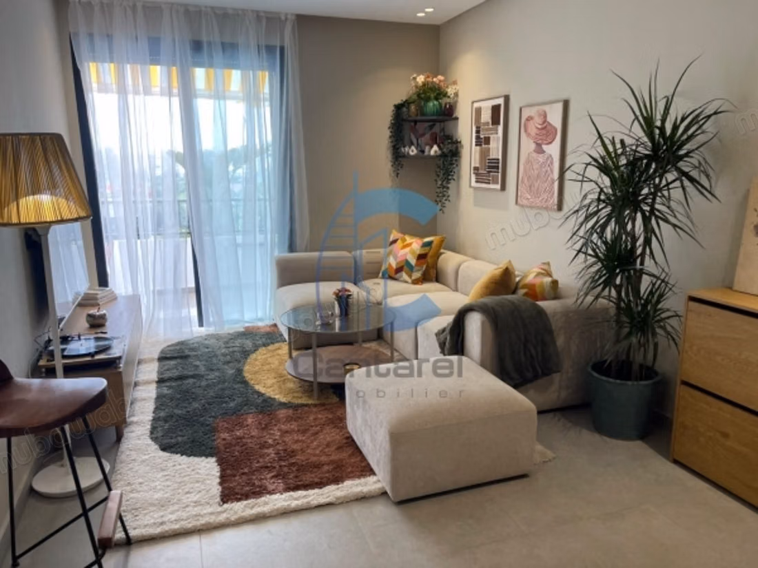 Villa avec piscine et jardin à louer 
almaz