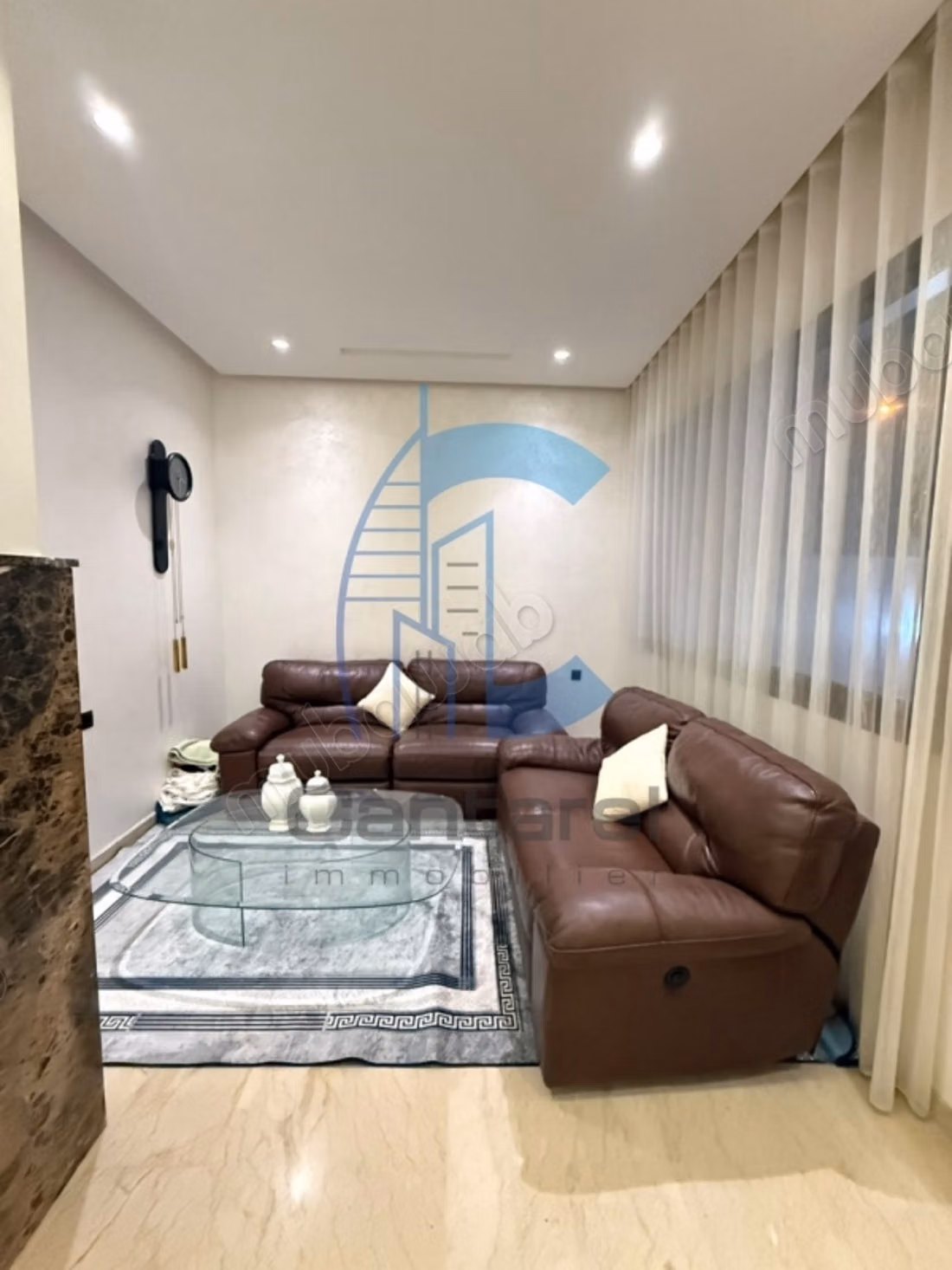 Villa avec piscine et jardin à louer 
almaz