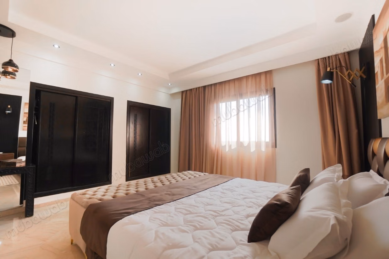 Appartement à louer à Route Casablanca. 
Surface de 92 m². 
Bien meublé