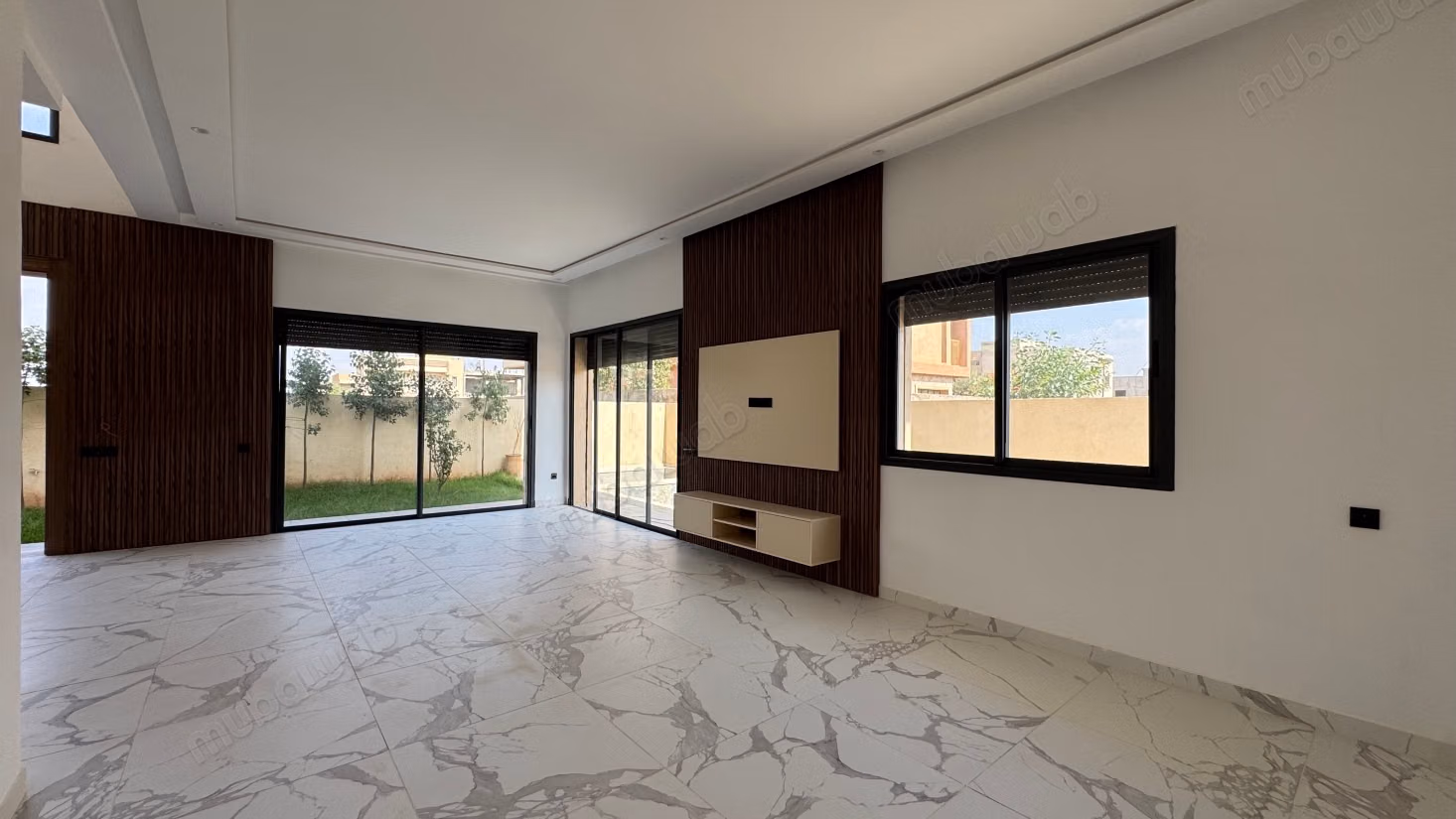 Villa neuve avec piscine 
Résidence Alliances