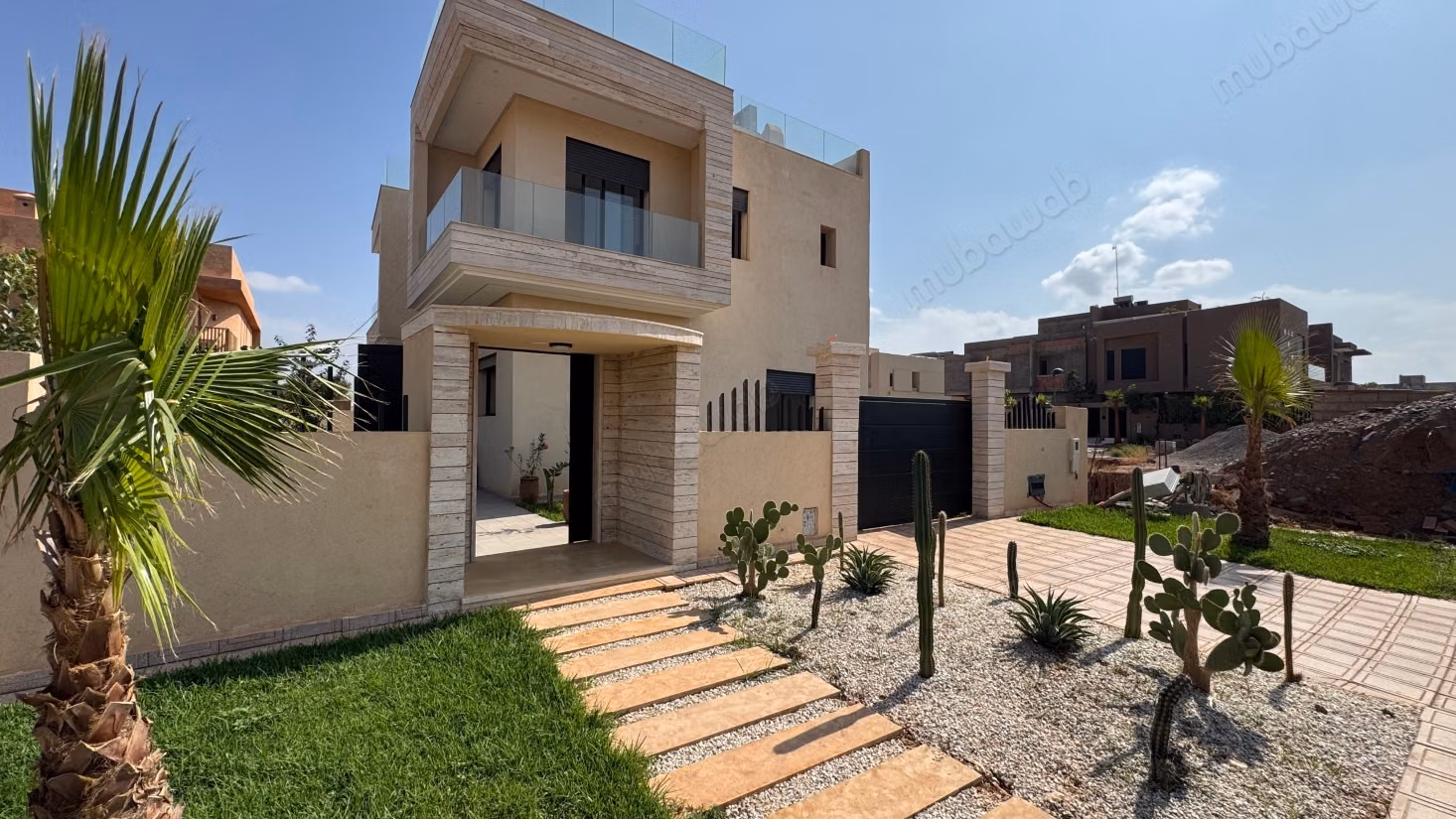 Villa neuve avec piscine 
Résidence Alliances