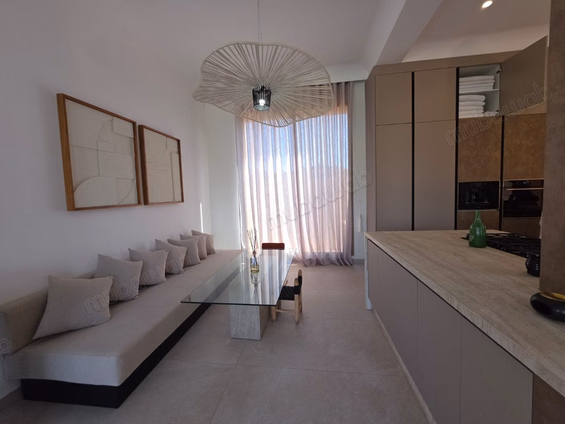 Villa de Prestige à Vendre – Route d’Amezmiz